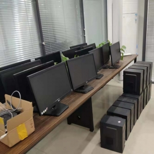 深圳回收电脑 AI 估价优势：比人工估价更精准的秘密